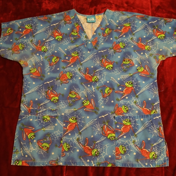 7 Med Scrub Tops - Picture 6 of 11